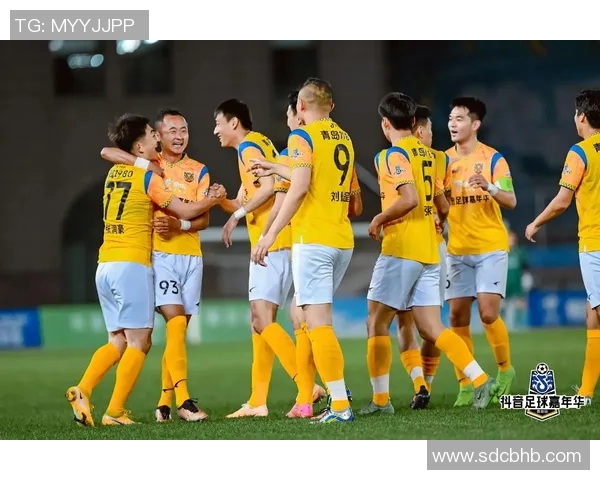 大牌足球明星齐聚青岛点燃激情球迷热情高涨